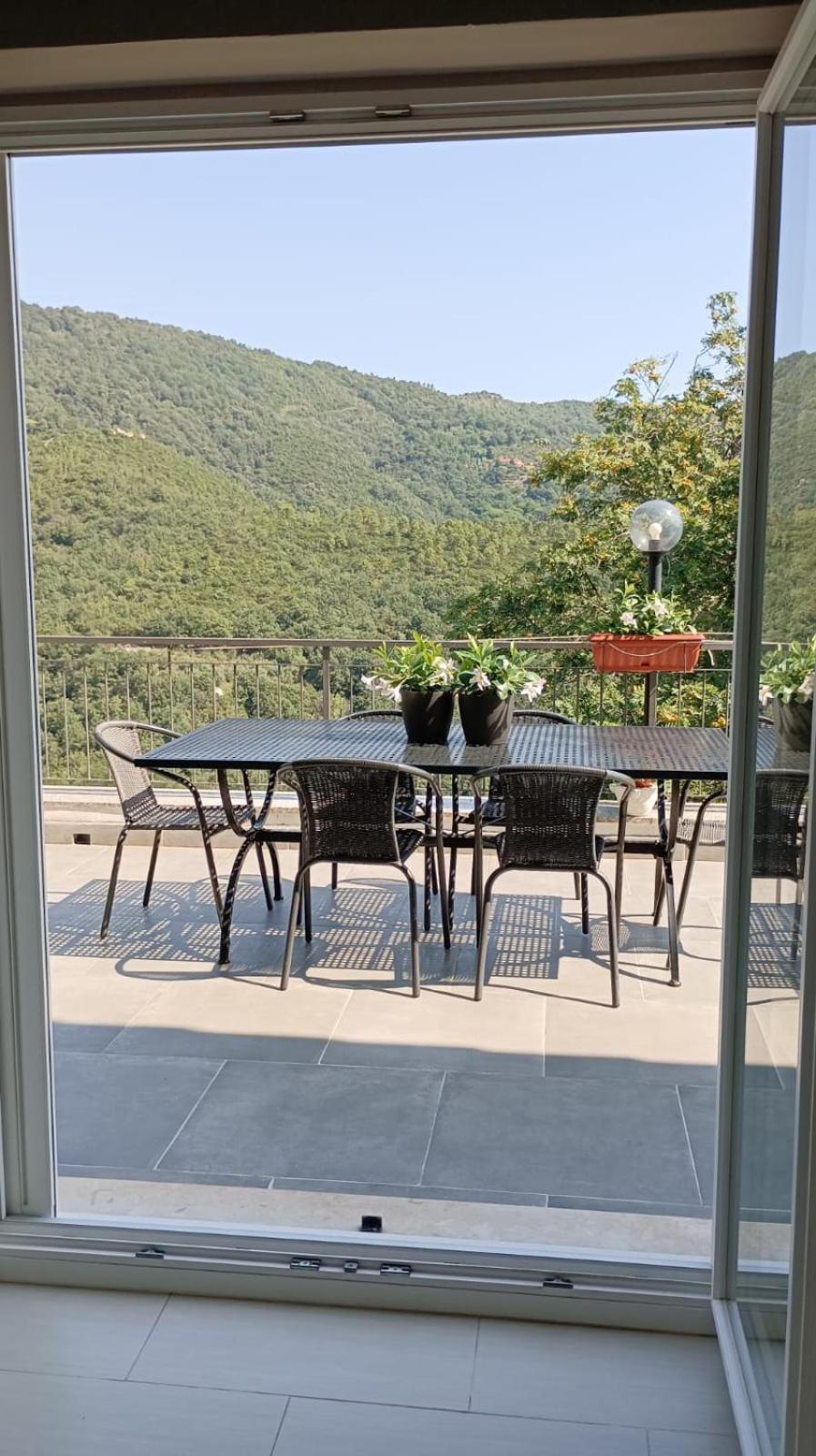 Mare E Monti Di Simonetta Villa Spotorno Exterior photo